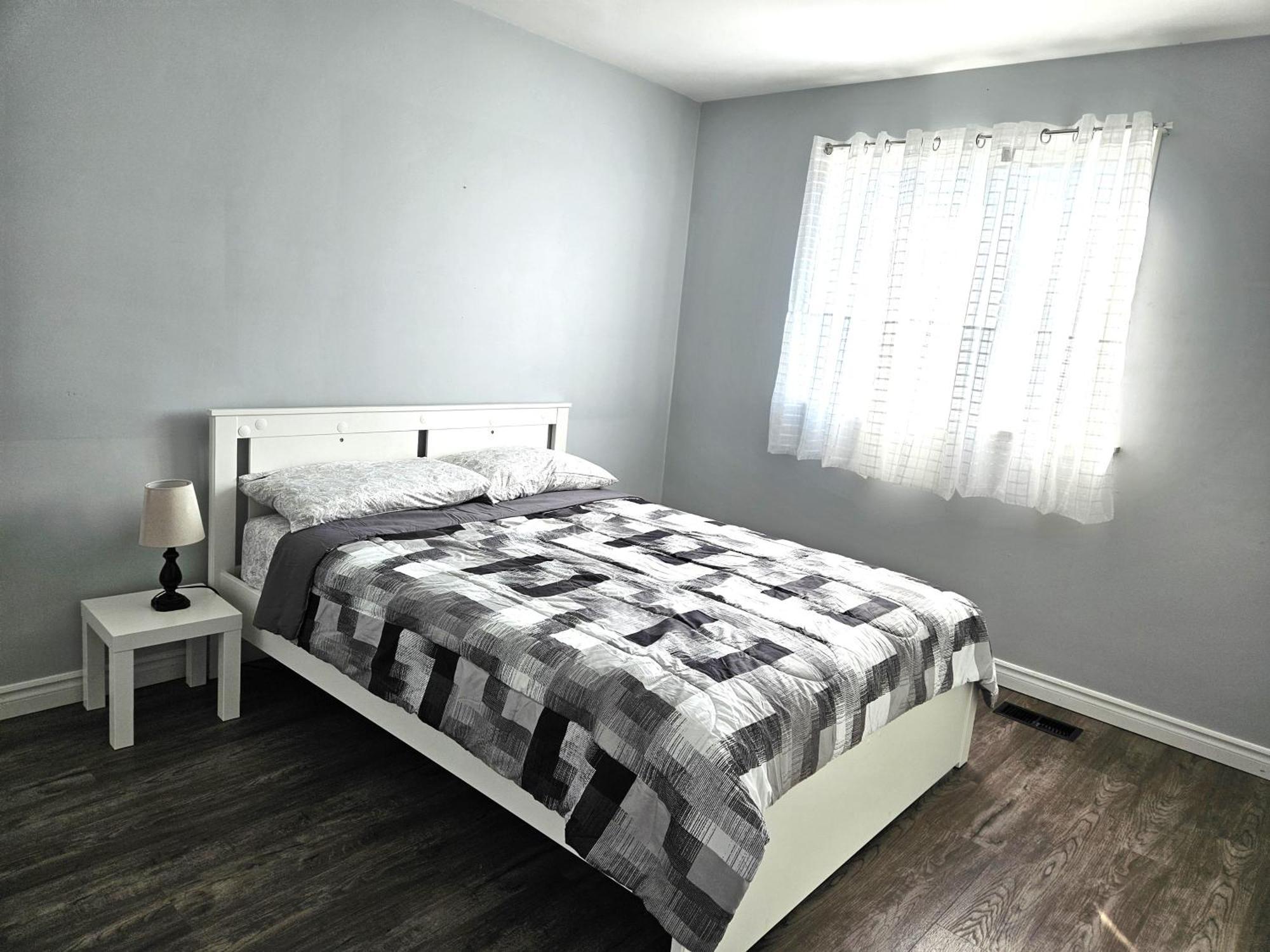 Modern Quiet Home By The Airport ميسيسوجا المظهر الخارجي الصورة