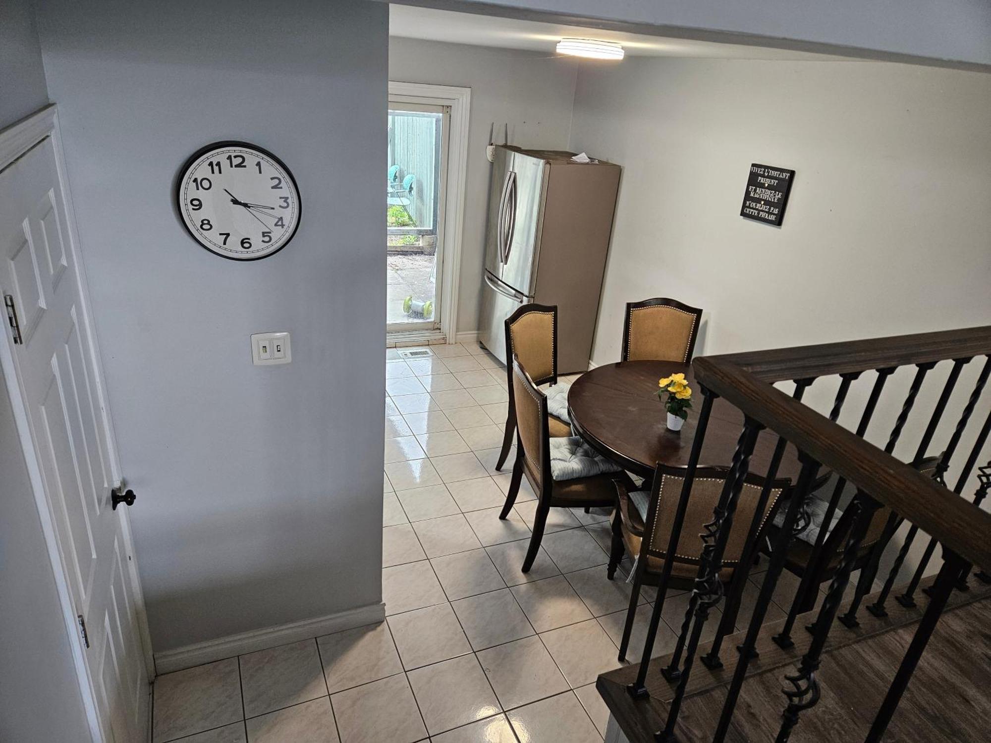 Modern Quiet Home By The Airport ميسيسوجا المظهر الخارجي الصورة
