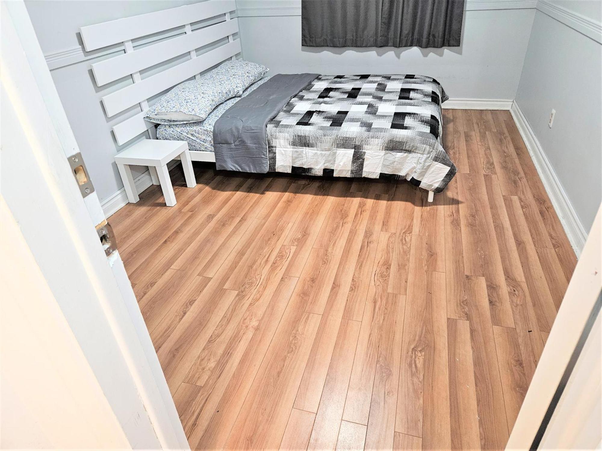 Modern Quiet Home By The Airport ميسيسوجا المظهر الخارجي الصورة