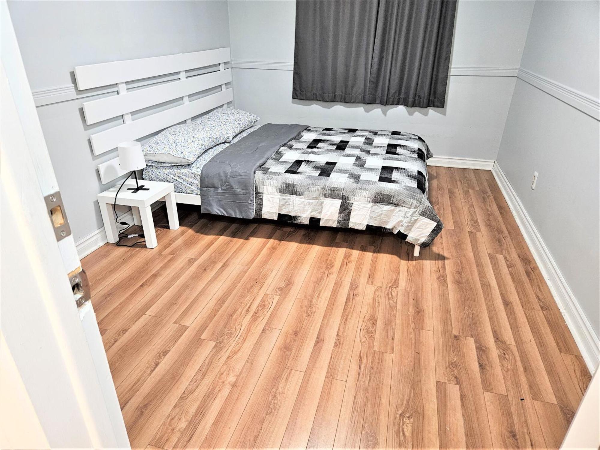 Modern Quiet Home By The Airport ميسيسوجا المظهر الخارجي الصورة