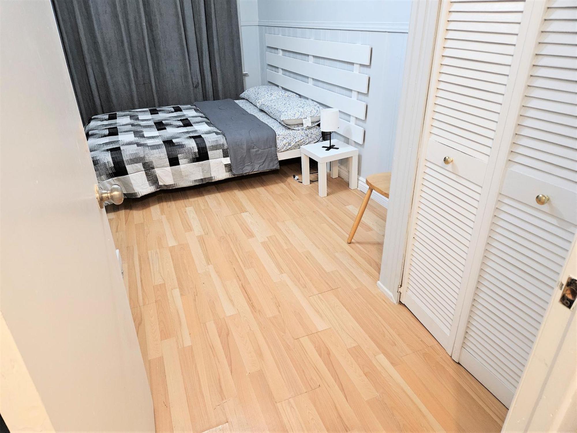 Modern Quiet Home By The Airport ميسيسوجا المظهر الخارجي الصورة